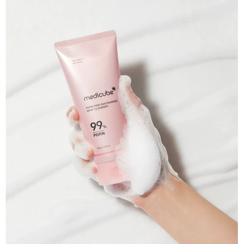Очищувальна пінка з полінуклеотидами та ніацинамідом Medicube PDRN Pink Niacinamide Whip Cleanser 120 g