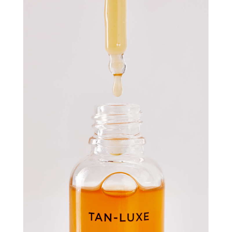Краплі для автозасмаги обличчя у відтінку Medium/Dark TAN-LUXE The Face Illuminating Self-Tan Drops Medium/Dark 10 ml