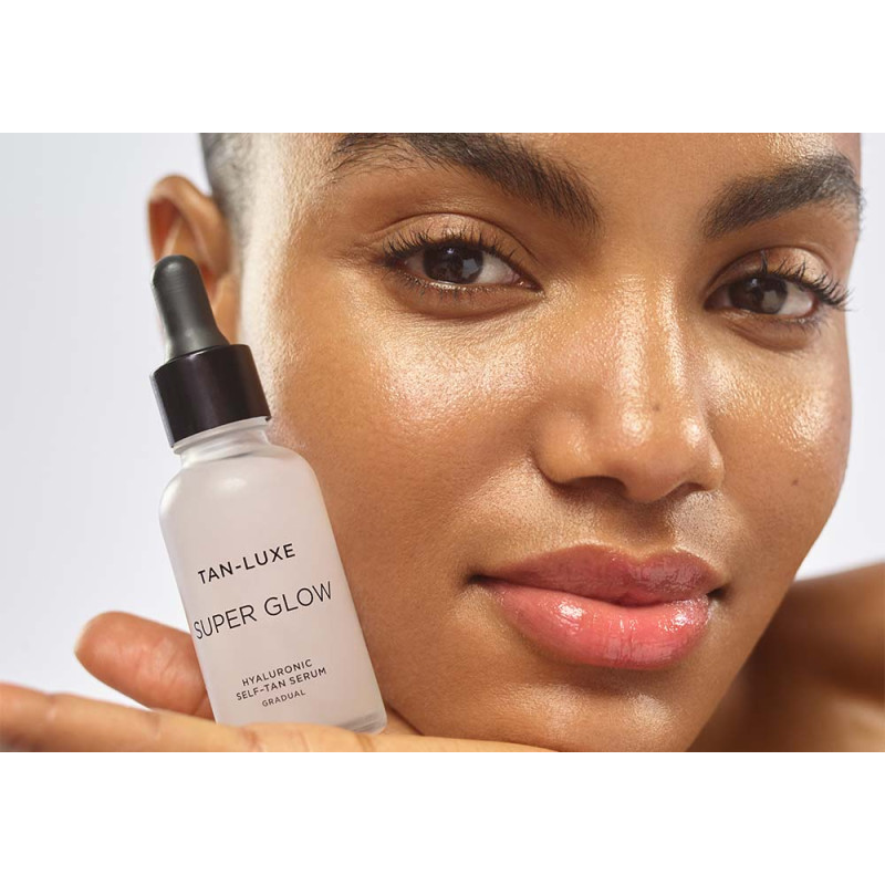 Сироватка для автозасмаги з гіалуроновою кислотою TAN-LUXE Super Glow Hyaluronic Self-Tan Serum 30 ml