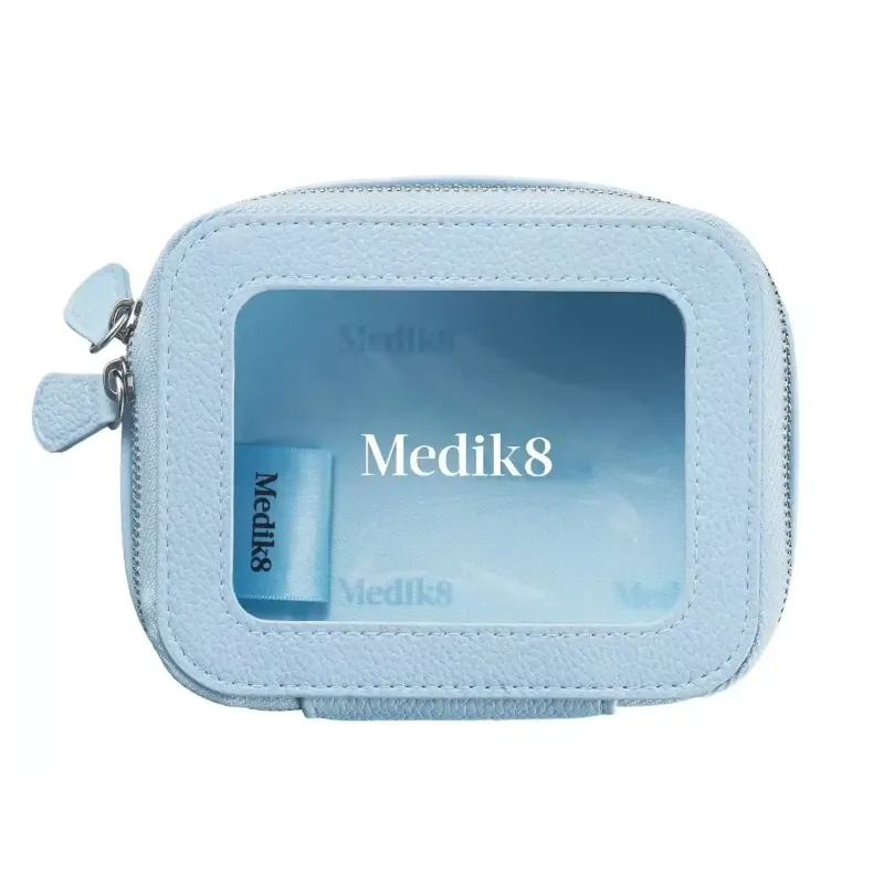 Лимитированный набор для сияния и комфорта кожи в путешествиях Medik8 Travel Ready Skin