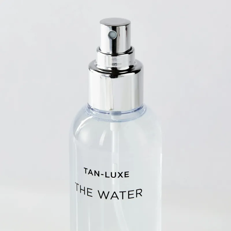 Міст для автозасмаги у відтінку Light/Medium TAN-LUXE The Water Hydrating Self-Tan Water Light/Medium 200 ml