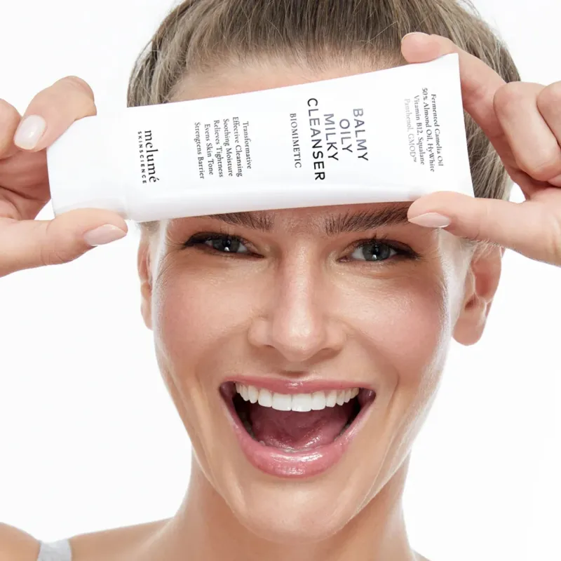 Освітлюючий зволожувальний бальзам для очищення шкіри Melume Balmy Oily Milky Cleanser 20 ml
