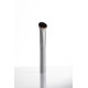 Скошенная кисть для бесшовного нанесения тона UNICO Flawless Foundation Brush