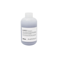 Шампунь для розгладження неслухняного та хвилястого волосся Davines LOVE Smoothing Shampoo 250 ml