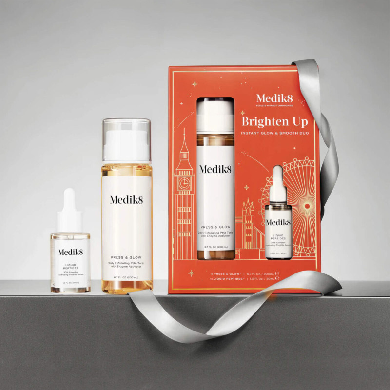 Лимитированный новогодний набор Medik8 Brighten UP Instant Glow&Smooth Duo Kit