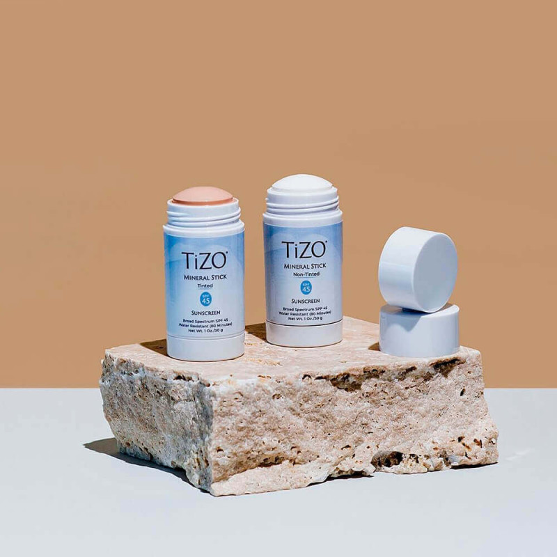Минеральный солнцезащитный сток с оттенком TIZO Mineral Stick Tinted SPF 45