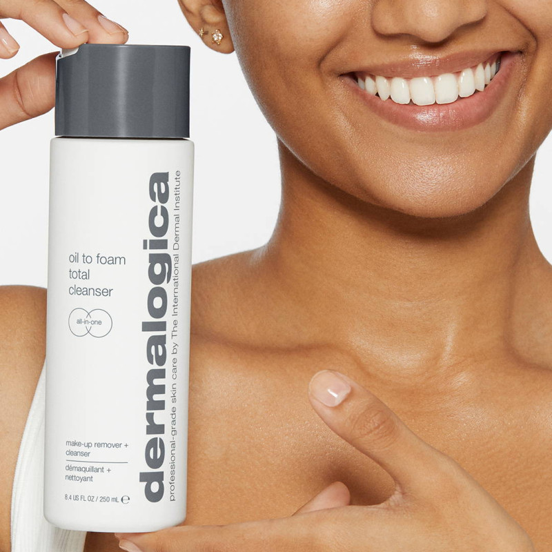 Гелево-масляний очисник для обличчя Dermalogica Oil to Foam Total Cleanser 250 ml