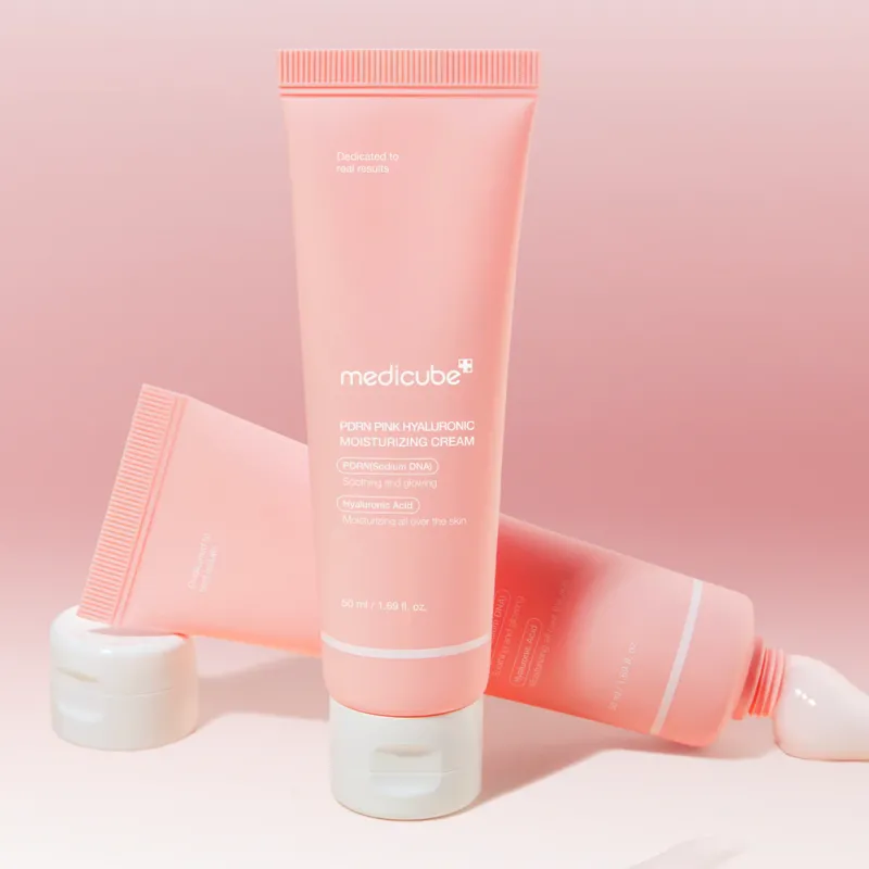 Зволожувальний крем з полінуклеотидами та гіалуроновою кислотою Medicube PDRN Pink Hyaluronic Moisturizing Cream 50 ml