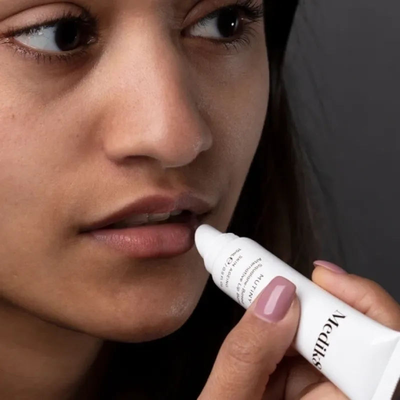 Питательный бальзам для губ Medik8 Mutiny 15 ml