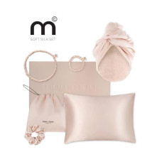 Подарочный Набор Удивительный Mon Mou Soft Silk Set