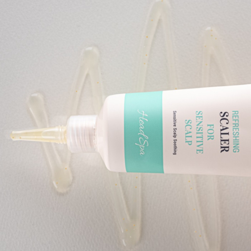 Очищающий пилинг для чувствительной кожи головы CURLYSHYLL Refreshing Scaler for Sensitive Scalp 120 ml