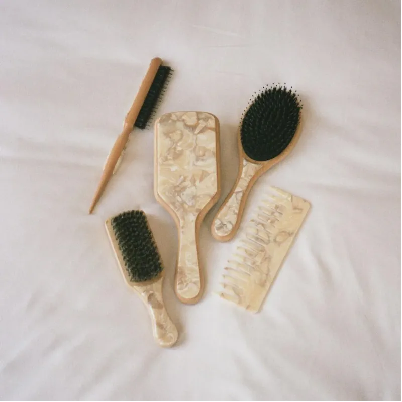 Мини щетка для волос «Chantilly» Emi Jay Mini Boar Bristle Brush in Chantilly